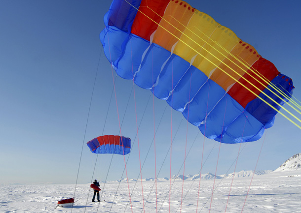 Dos expedicionarios españoles en el círculo polar Ártico (2010) Dos expedicionarios españoles en el círculo polar Ártico (2010)
