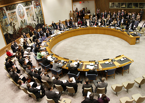 Miembros del Consejo de Seguridad de la ONU votan sobre la zona de exclusión aérea en Libia (2011) Miembros del Consejo de Seguridad de la ONU votan sobre la zona de exclusión aérea en Libia (2011)